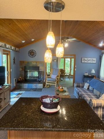 918 Plott Balsam Road, Maggie Valley, NC 28751