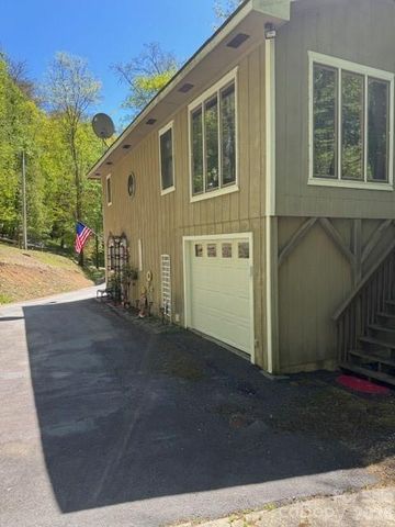 918 Plott Balsam Road, Maggie Valley, NC 28751