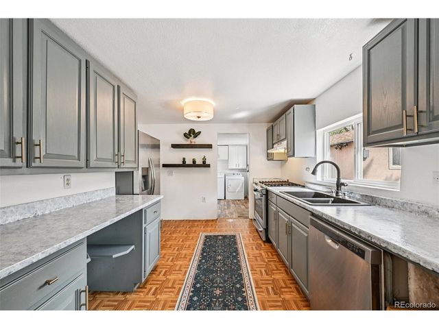 732 Perry St, Denver, CO 80204