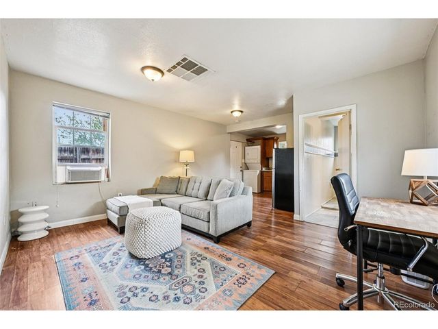 732 Perry St, Denver, CO 80204