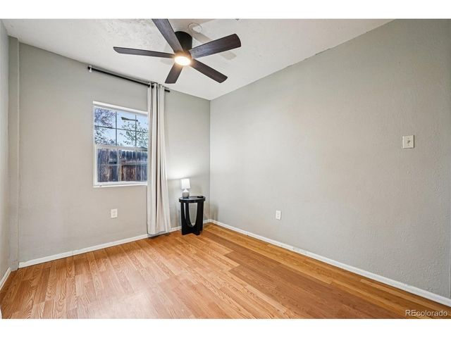 732 Perry St, Denver, CO 80204