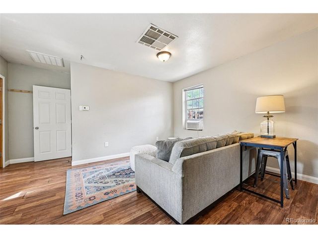 732 Perry St, Denver, CO 80204