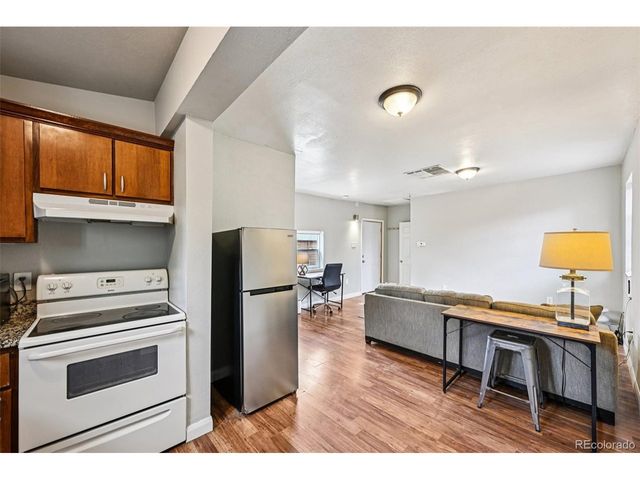732 Perry St, Denver, CO 80204