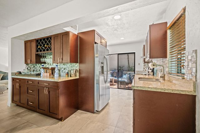 3407 Cherry Garden Circle 151, Lauderhill, FL 33319