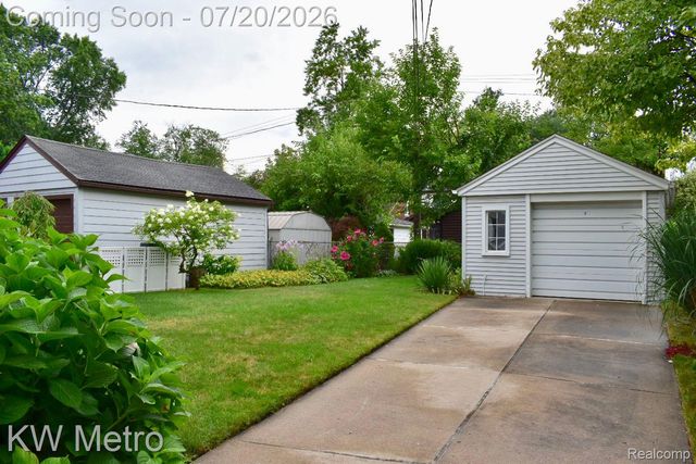 619 N ELIZABETH Street, Dearborn, MI 48128