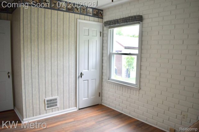 619 N ELIZABETH Street, Dearborn, MI 48128