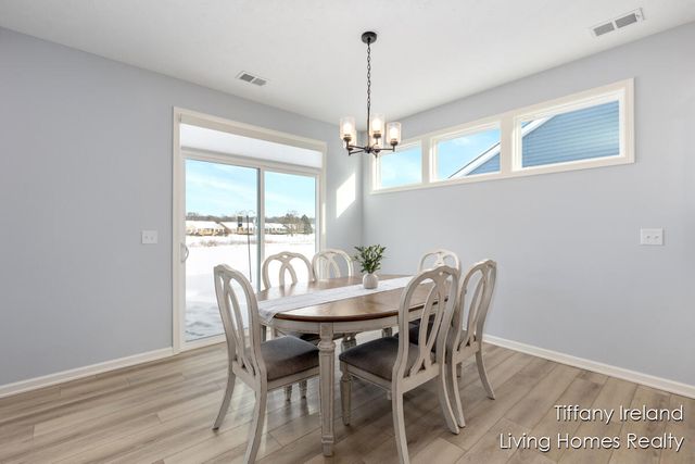 2911 Isle Grand Drive NE, Belmont, MI 49306