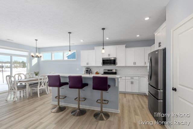 2911 Isle Grand Drive NE, Belmont, MI 49306