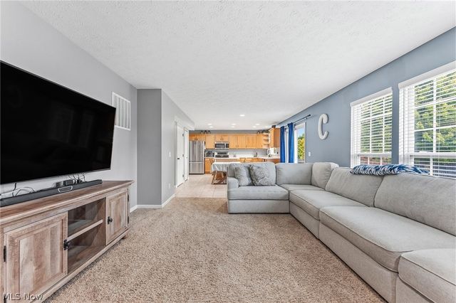 5291 Stonehurst Drive, Brunswick, OH 44212