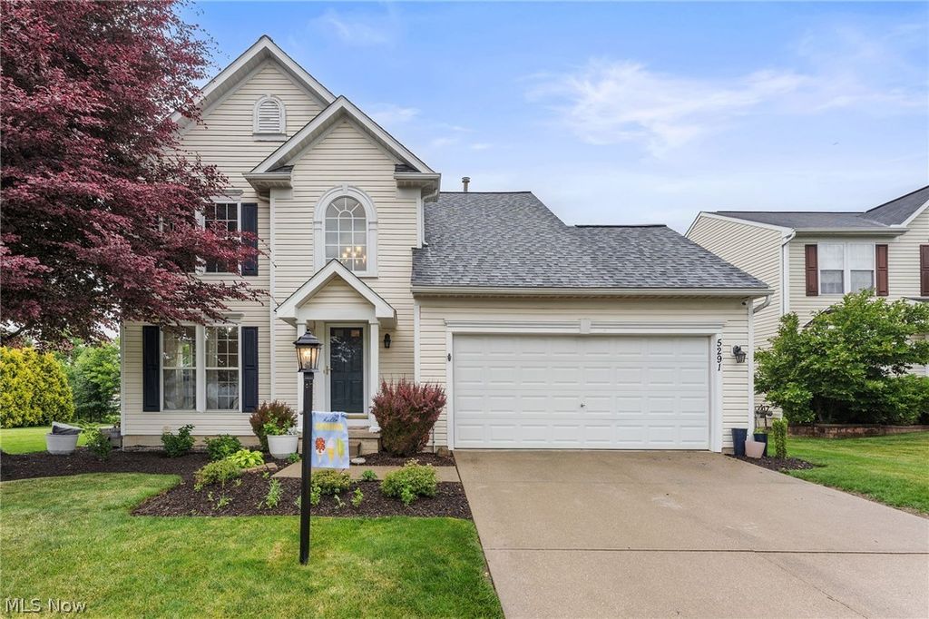 5291 Stonehurst Drive, Brunswick, OH 44212