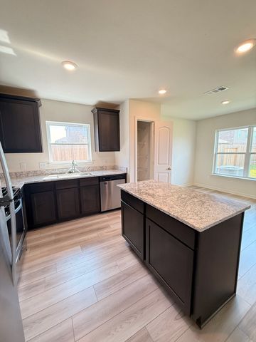 132 Sammy Fowler Avenue, Venus, TX 76084