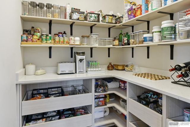 9009 N 171 Street, Bennington, NE 68007