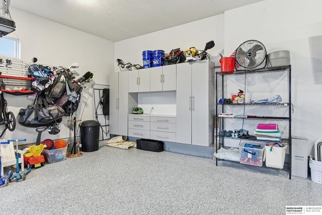 9009 N 171 Street, Bennington, NE 68007