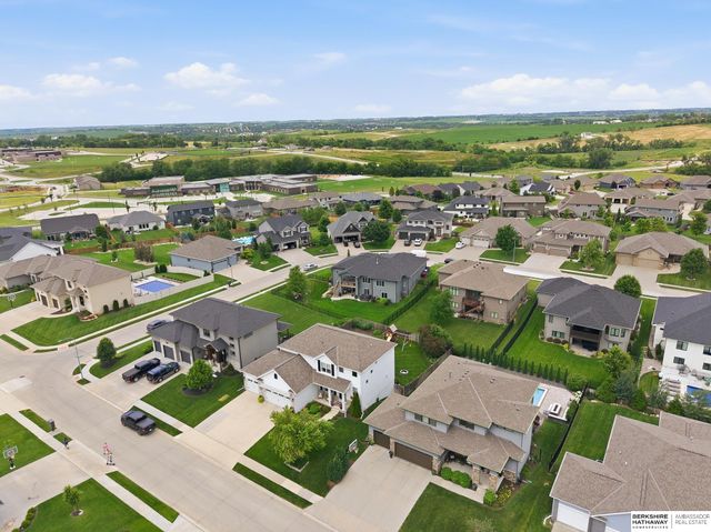 9009 N 171 Street, Bennington, NE 68007