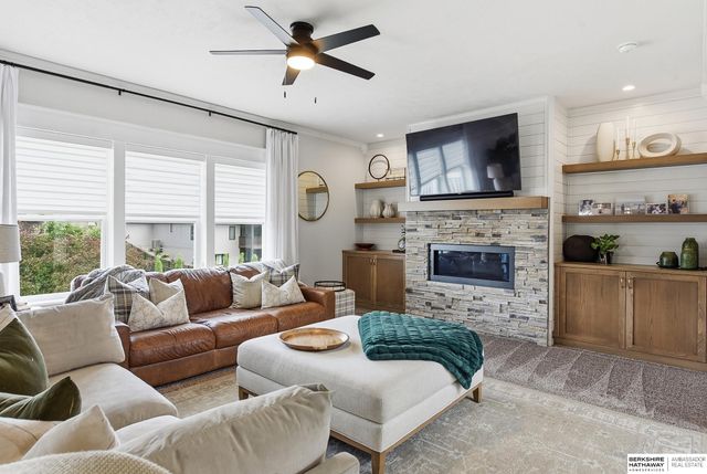 9009 N 171 Street, Bennington, NE 68007