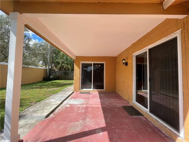 11420 NW 35th Street, Sunrise, FL 33323