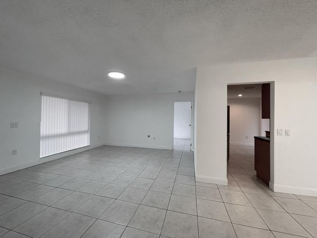 11420 NW 35th Street, Sunrise, FL 33323