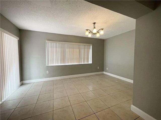 11420 NW 35th Street, Sunrise, FL 33323
