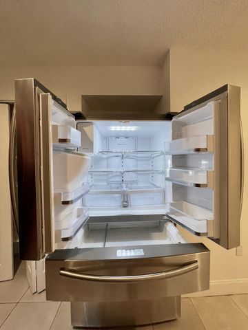 11420 NW 35th Street, Sunrise, FL 33323