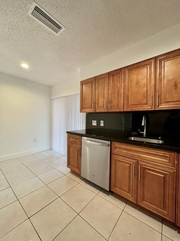 11420 NW 35th Street, Sunrise, FL 33323
