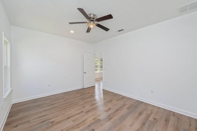 41 Spooner Street, Defuniak Springs, FL 32433