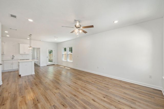 41 Spooner Street, Defuniak Springs, FL 32433