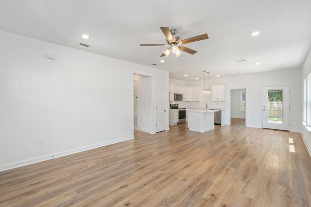 41 Spooner Street, Defuniak Springs, FL 32433