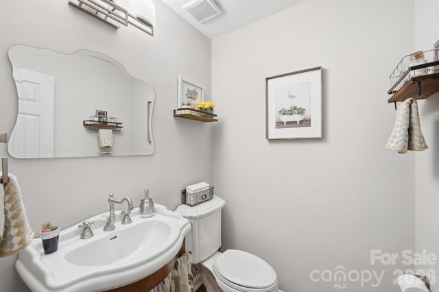 5101 Lindstrom Drive, Charlotte, NC 28226