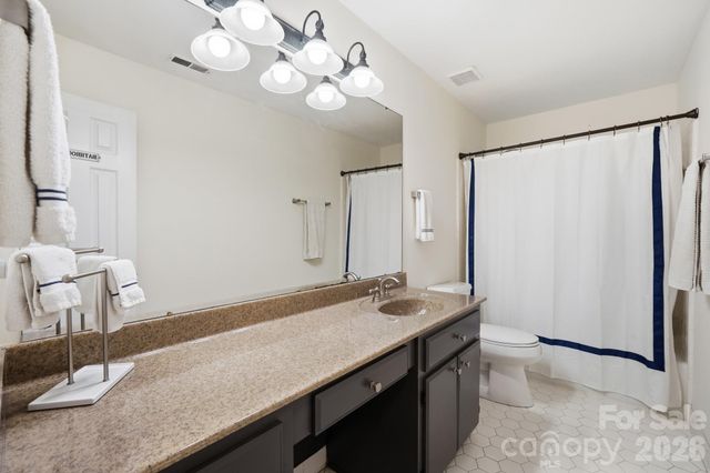 5101 Lindstrom Drive, Charlotte, NC 28226