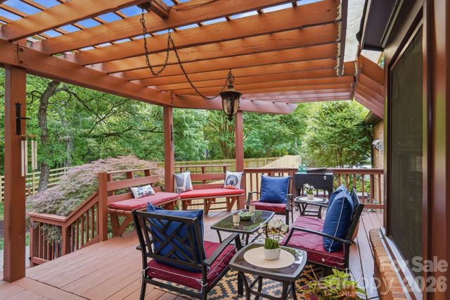 5101 Lindstrom Drive, Charlotte, NC 28226