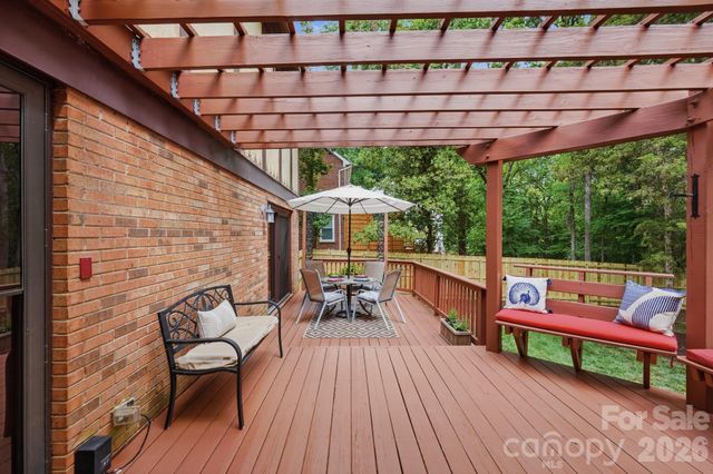 5101 Lindstrom Drive, Charlotte, NC 28226