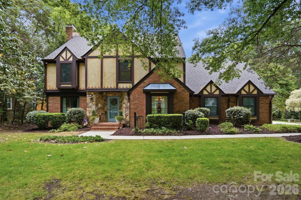 5101 Lindstrom Drive, Charlotte, NC 28226