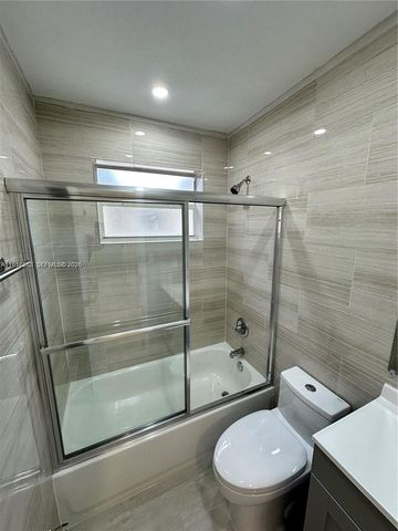 108 NW 3rd Ave, Hallandale Beach, FL 33009