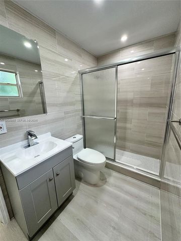 108 NW 3rd Ave, Hallandale Beach, FL 33009