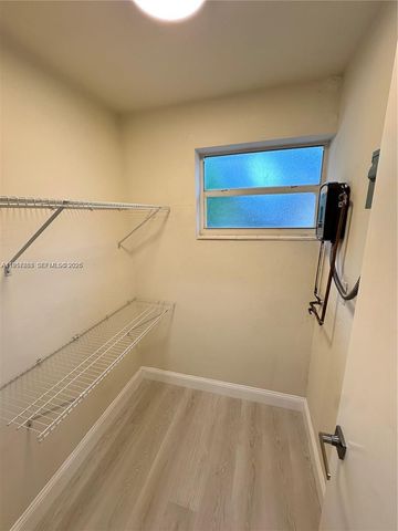 108 NW 3rd Ave, Hallandale Beach, FL 33009