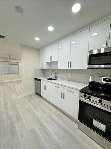 108 NW 3rd Ave, Hallandale Beach, FL 33009