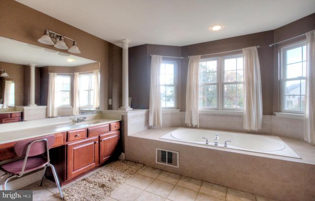 116 BLUE MEADOW LN, Sicklerville, NJ 08081