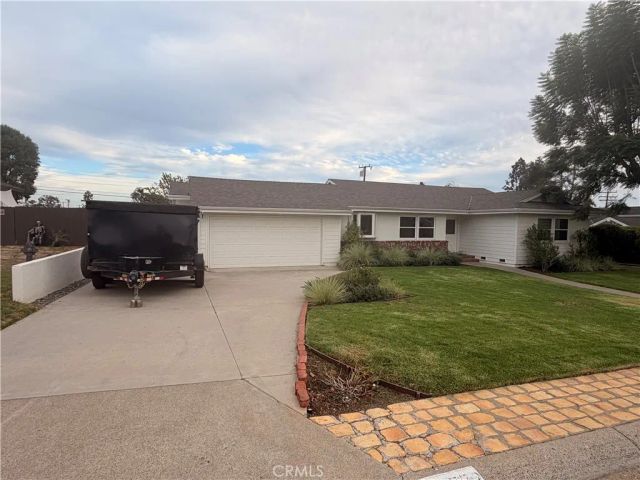 12772 Elizabeth, Tustin, CA 92780