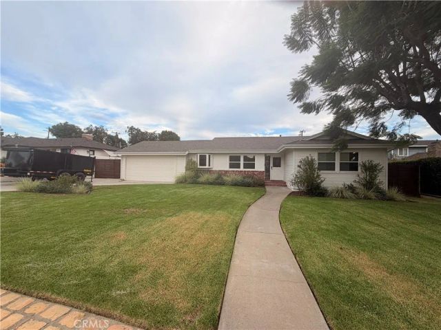 12772 Elizabeth, Tustin, CA 92780