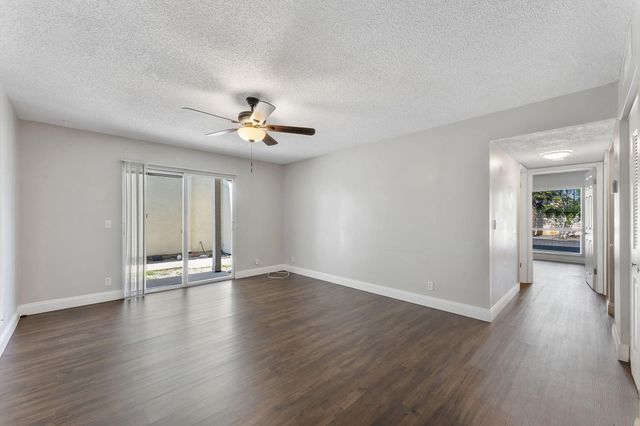 1500 N Congress Avenue C19, West Palm Beach, FL 33401