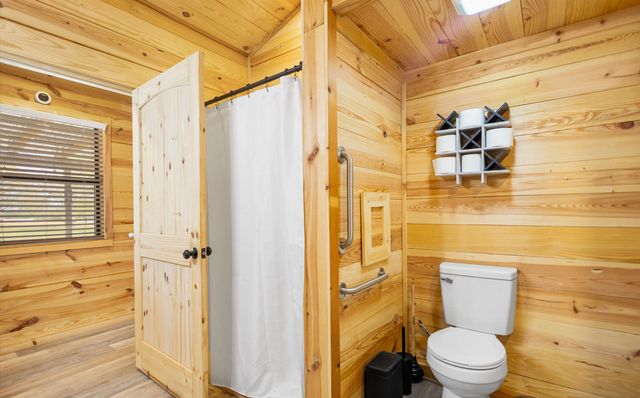 4166 W FM 13, Henderson, TX 75654