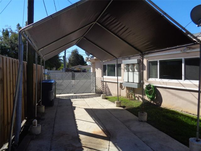 209 NW 23rd Street 1, Fort Lauderdale, FL 33311