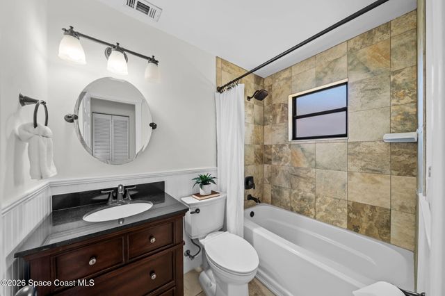 874 Tyrol Avenue NW, Palm Bay, FL 32907