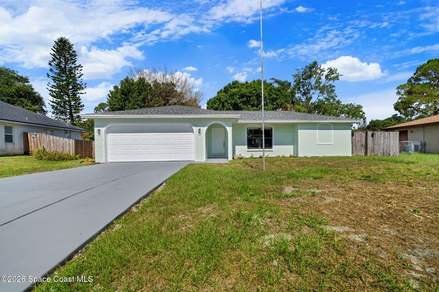 874 Tyrol Avenue NW, Palm Bay, FL 32907