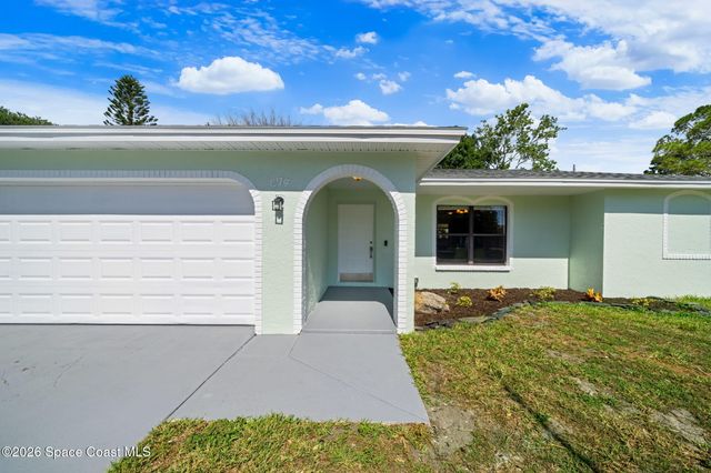 874 Tyrol Avenue NW, Palm Bay, FL 32907