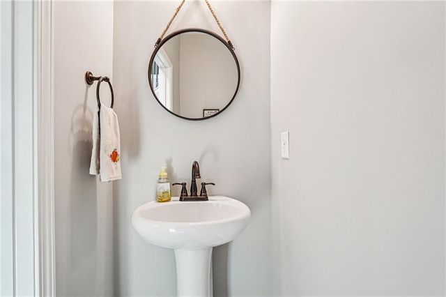 291 Harmony Circle, Acworth, GA 30101