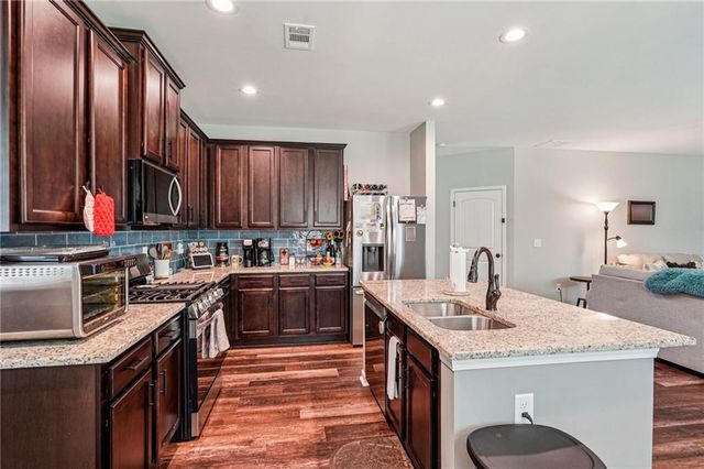 291 Harmony Circle, Acworth, GA 30101