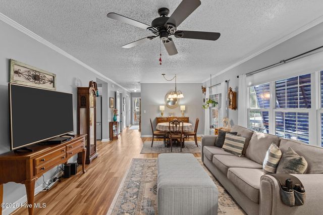 212 NE 33rd Street, Oak Island, NC 28465