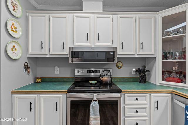 212 NE 33rd Street, Oak Island, NC 28465