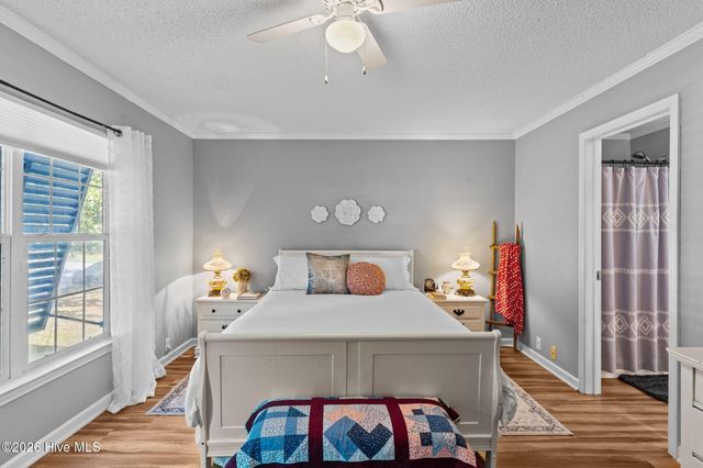 212 NE 33rd Street, Oak Island, NC 28465